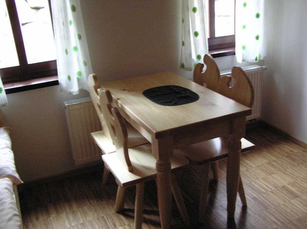 Balada Horska Chata Bedrichov  Ruang foto